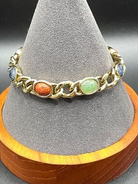 Vintage Gold Tone Scarab Style Gemstone Bracelet 7"